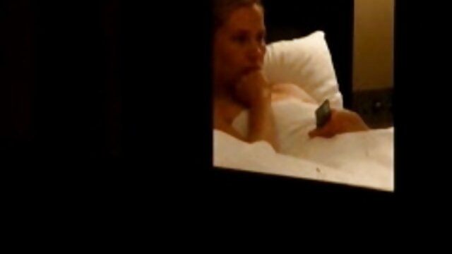 الروسية فتاة رومانسية يئن أثناء افلام جنسي اجنبي ممارسة الجنس مع صديق